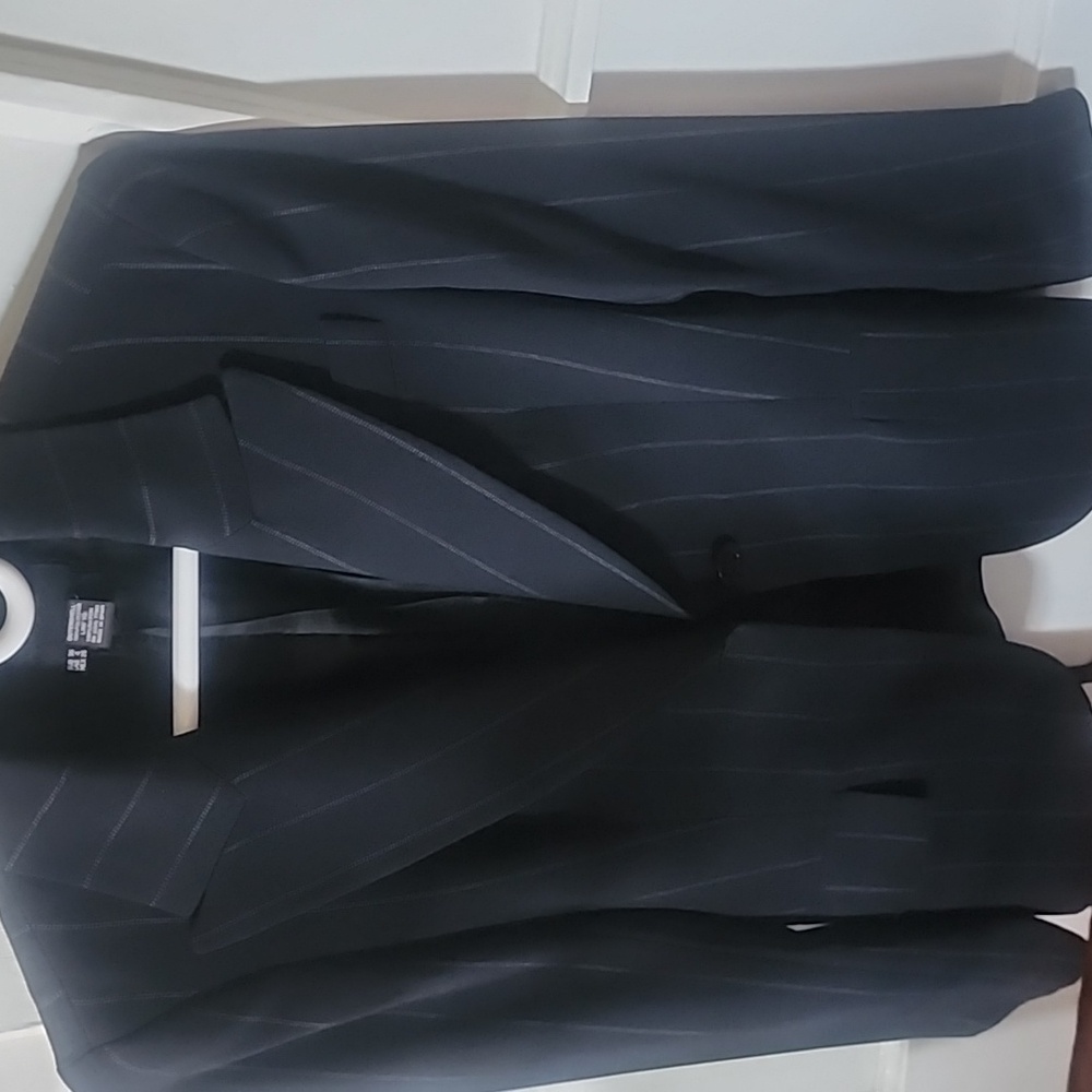 Blazer - Picture 6 of 6